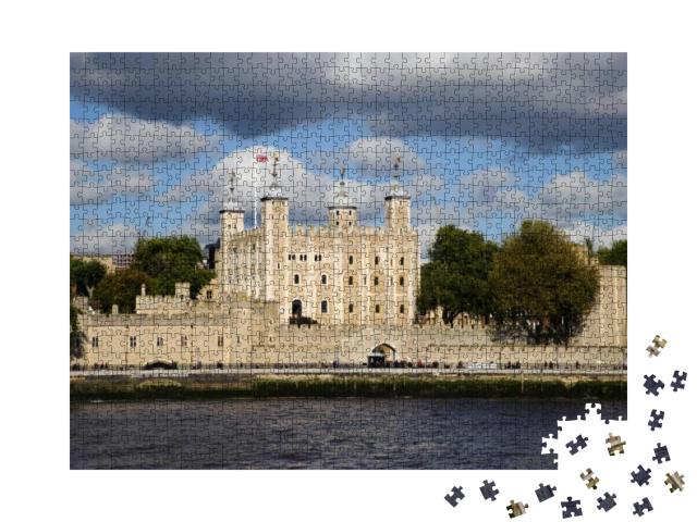 Puzzle 1000 Teile „Tower of London, Wahrzeichen, Themse, Fluss, bewölkter Himmel“