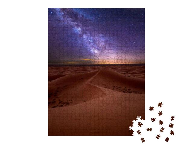 Puzzle 1000 Teile „Erstaunliche Milchstraße über den Dünen Erg Chebbi in der Sahara-Wüste in Marokko“