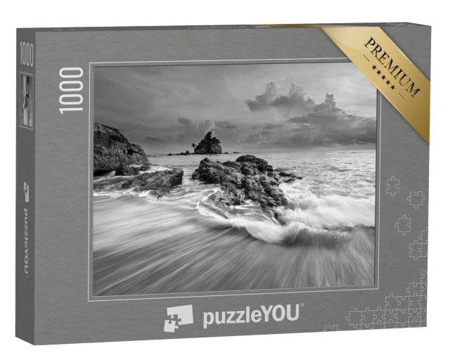Puzzle 1000 Teile „Bewegungen des Meeres am Strand, schwarz-weiß“