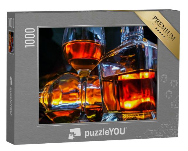 Puzzle 1000 Teile „Alkoholisches Getränk, Hintergrund mit offenem Feuer, Whisky, Brandy, Cognac, Likör“