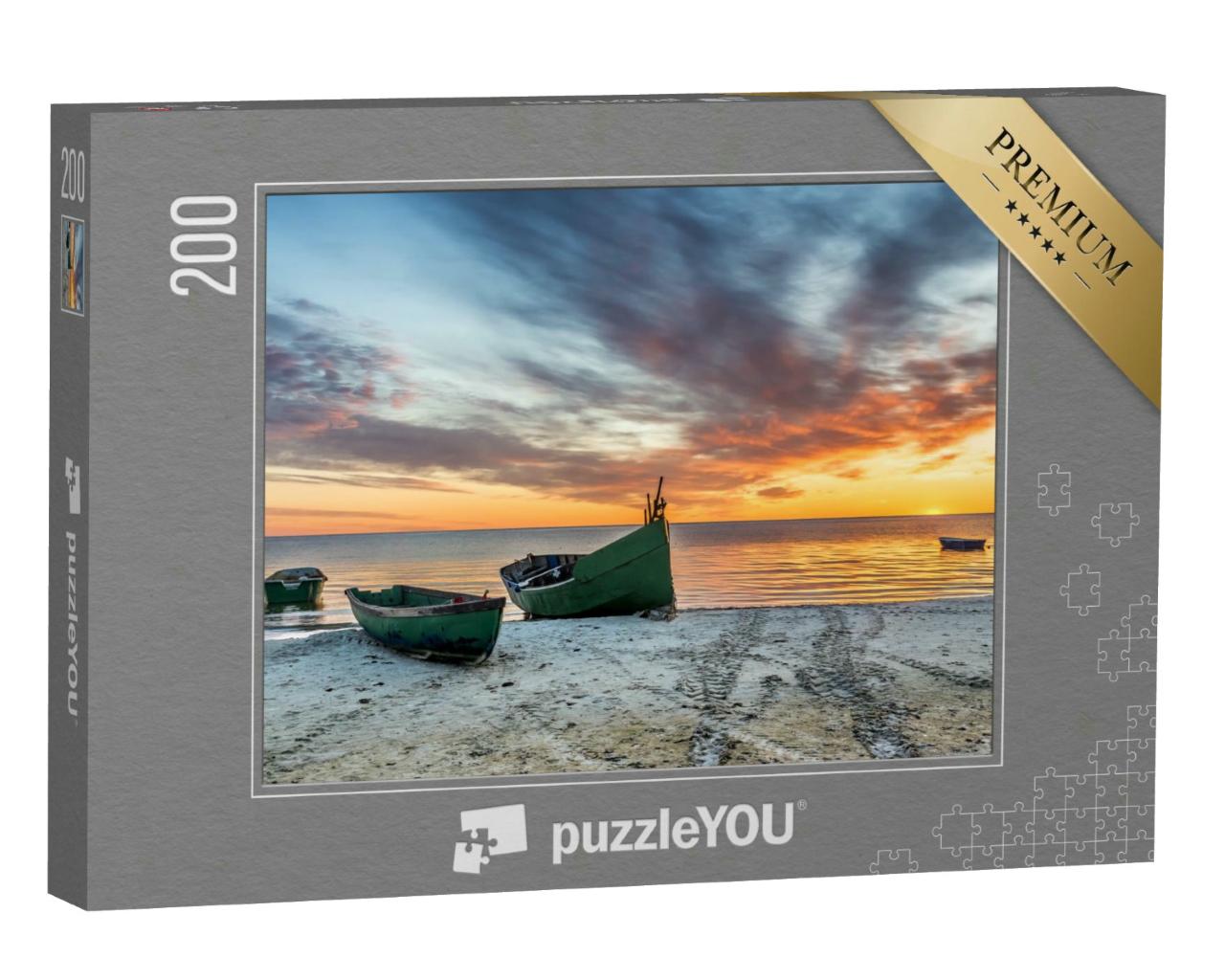 Puzzle 200 Teile „Verankertes Fischerboot am Sandstrand der Ostsee“