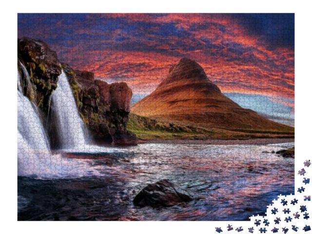 Puzzle 2000 Teile „Majestätischer Kirchenberg und Wasserfälle in Island“