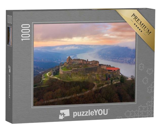 Puzzle 1000 Teile „Burg von Visegrad an einem stimmungsvollen Wintermorgen, Visegrad, Ungarn“