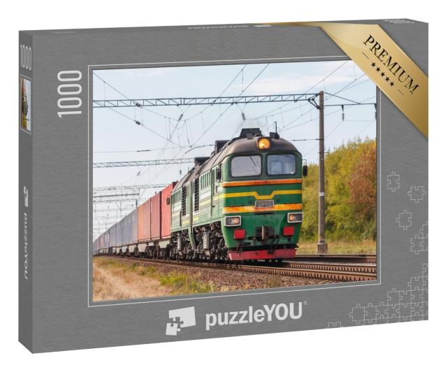 Puzzle 1000 Teile „Eine starke grüne Diesellokomotive 2M62 zieht einen Güterzug“