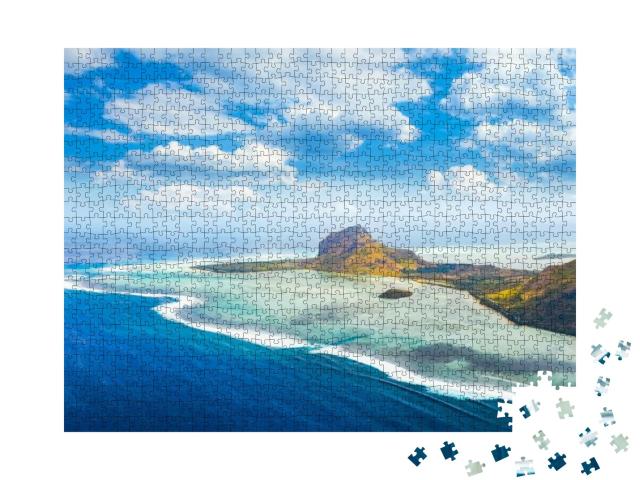 Puzzle 1000 Teile „Wunderschöne Luftaufnahme der Halbinsel Le Morne Brabant auf Mauritius“