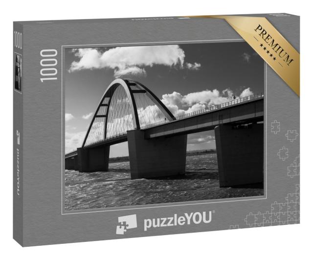 Puzzle 1000 Teile „Fehmarnsundbrücke, Ostsee, schwarz-weiß“