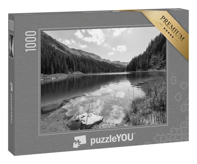Puzzle 1000 Teile „Herzsee im Kleinwalsertal, Österreich, schwarz-weiß“