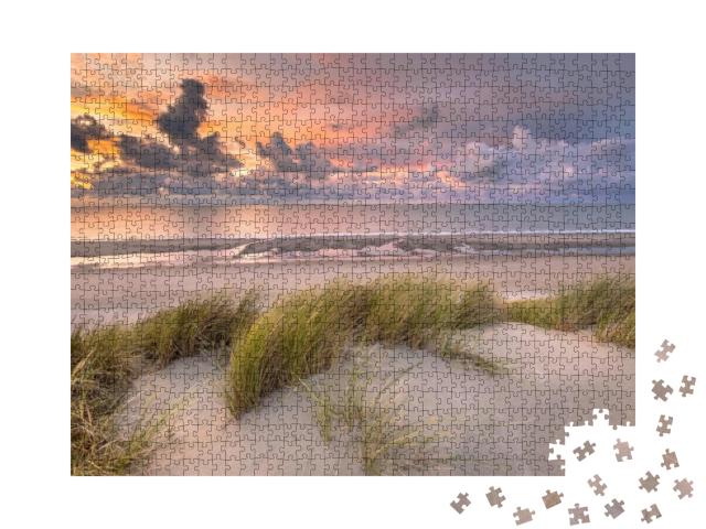 Puzzle 1000 Teile „Sonnenuntergang über den Dünen von Zeeland, Niederlande“