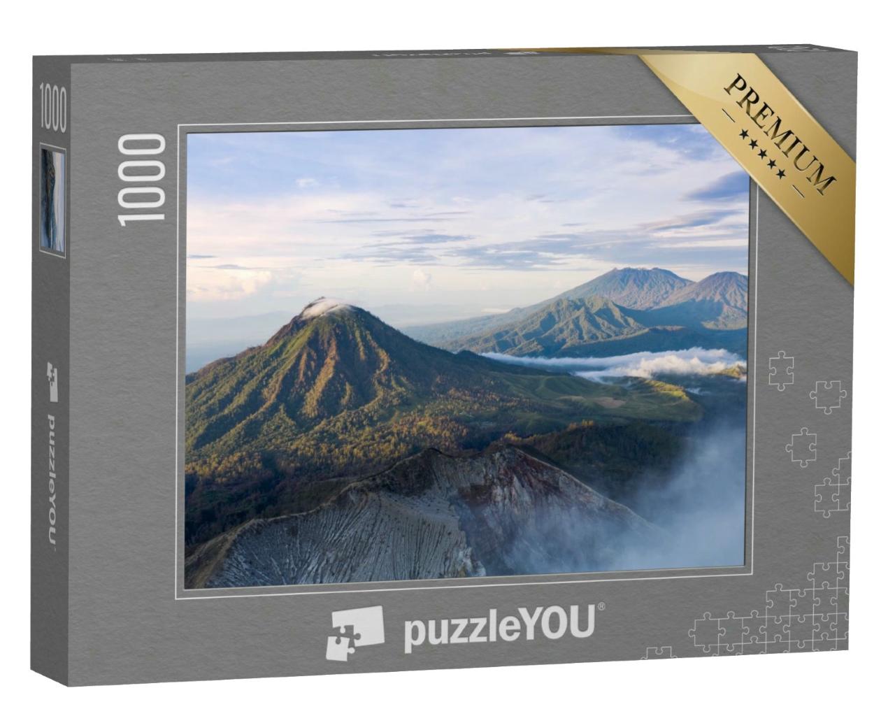 Puzzle 1000 Teile „Atemberaubende Luftaufnahme Bergkette bei Sonnenaufgang, Ost-Java, Indonesien“