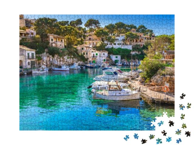 Puzzle 1000 Teile „Blick auf den idyllischen alten Fischerhafen von Cala Figuera, Mallorca, Spanien“