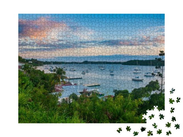 Puzzle 1000 Teile „Die Bucht von Neiafu nach Sonnenuntergang, Vava'u-Inseln, Tonga, Südpazifik“