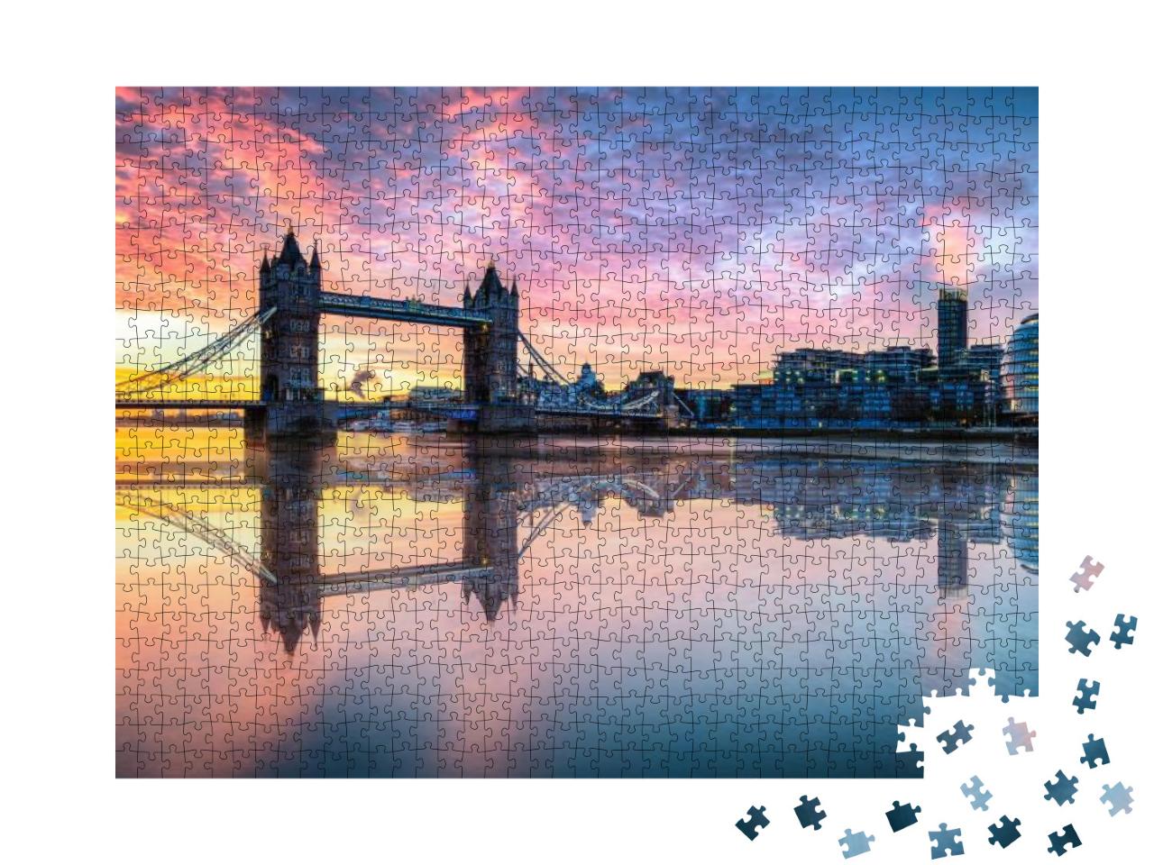 Puzzle 1000 Teile „Tower Bridge mit Reflektionen bei Sonnenaufgang, London“