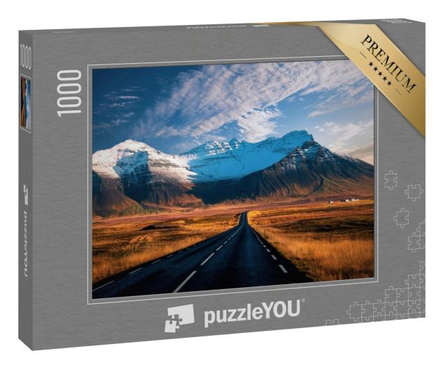 Puzzle 1000 Teile „Schöne Berge mit dramatischem Himmel entlang der Ringstraße, Route 1 in Island“