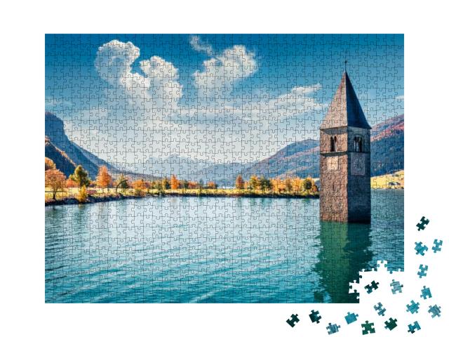 Puzzle 1000 Teile „Malerische Herbst Ansicht von Turm der versunkenen Kirche in Resia, Südtirol“