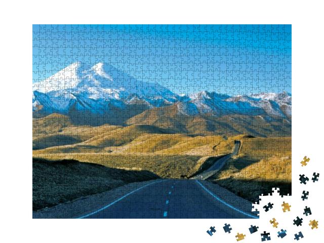 Puzzle 1000 Teile „Elbrus Region. Russland, Elbrus, der höchste Gipfel in Europa.“