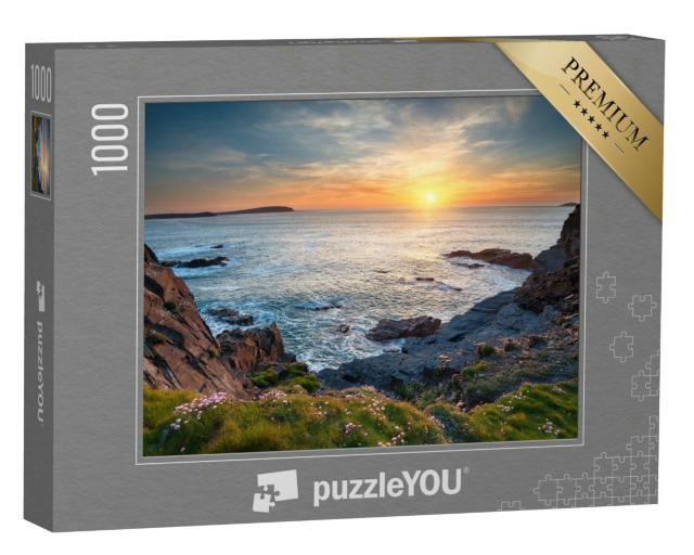 Puzzle 1000 Teile „Sonnenuntergang an der Longcarrow Cove bei Padstow in Cornwall“
