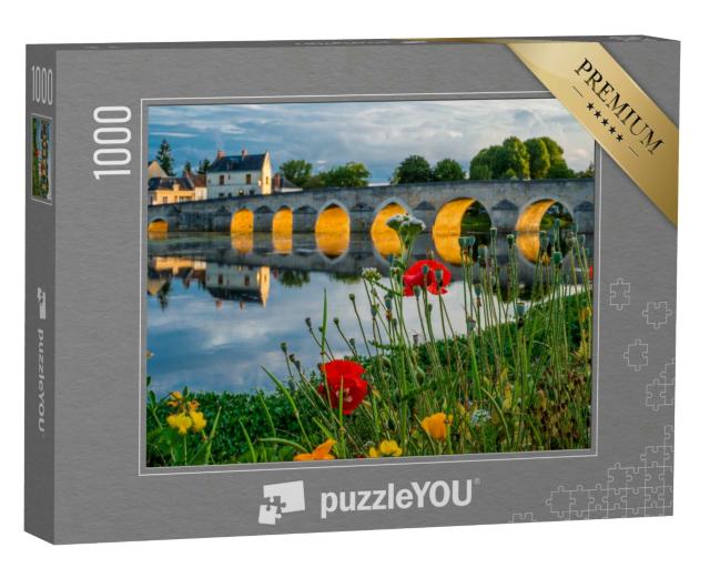 Puzzle 1000 Teile „Montrichard, Loire-Tal, Frankreich: Brücke im leuchtenden Abendlicht“
