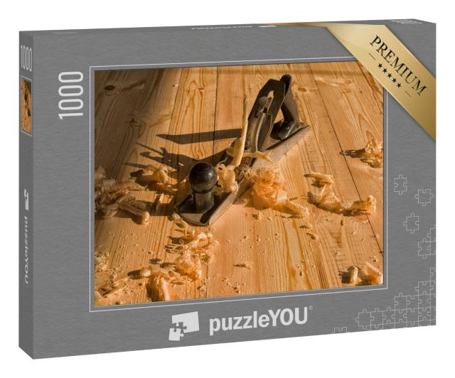 Puzzle 1000 Teile „Holzhandhobel mit Holzspänen“