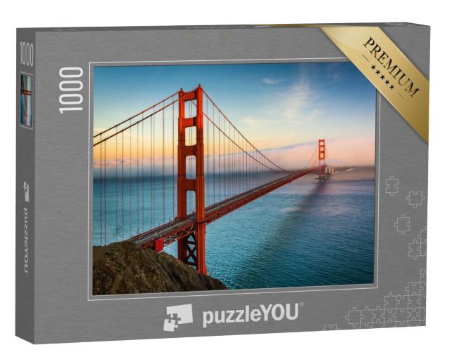 Puzzle 1000 Teile „Golden Gate Bridge bei Sonnenuntergang und Nebel, San Francisco“