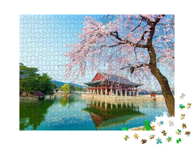 Puzzle 1000 Teile „Gyeongbokgung-Palast in der Zeit der Kirschblüte, Korea“