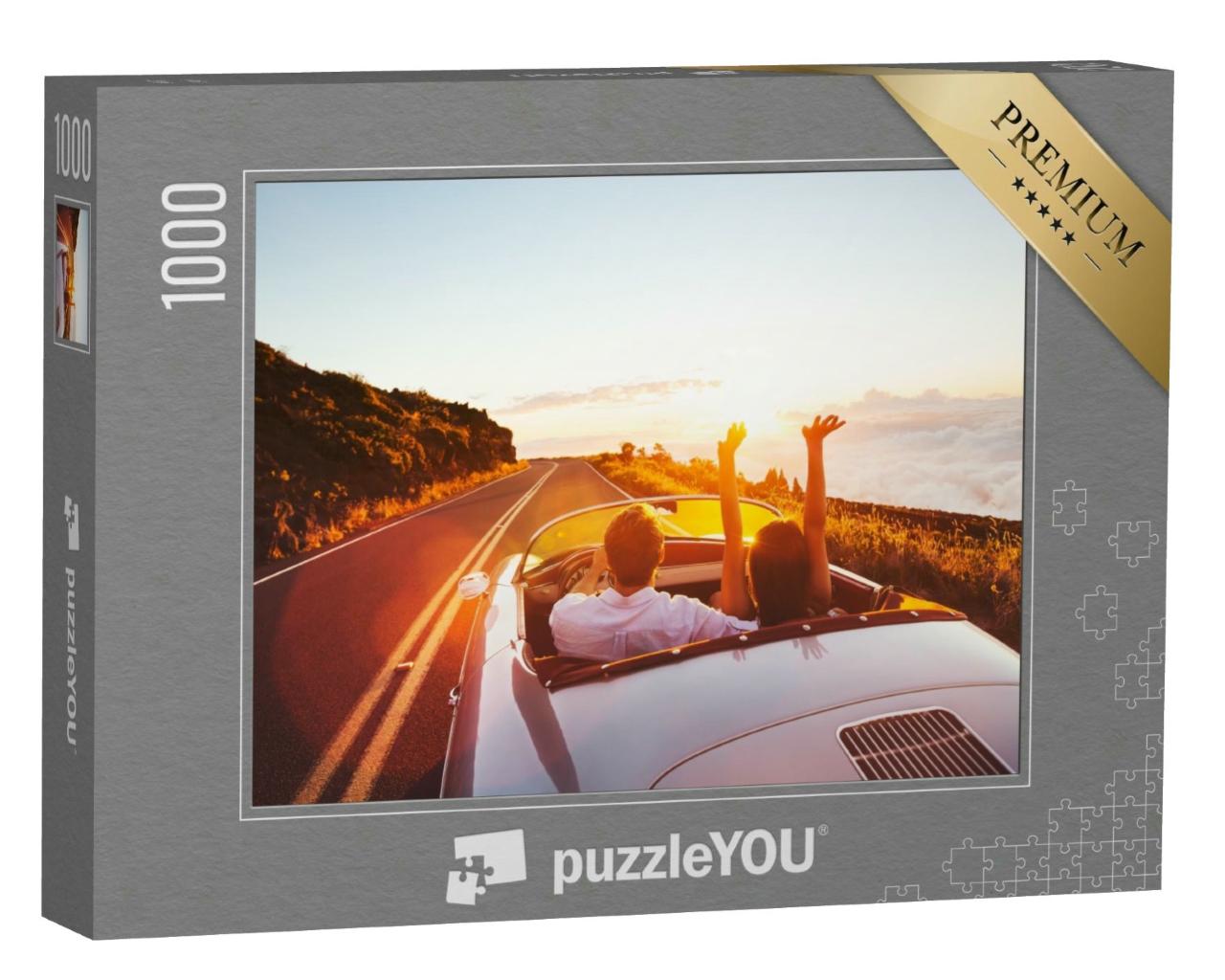 Puzzle 1000 Teile „Glückliches Paar fährt im Sportwagen in den Sonnenuntergang“