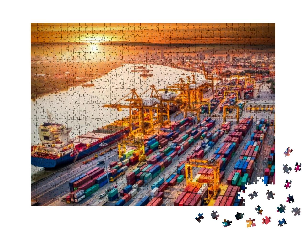 Puzzle 1000 Teile „Hafen und Großsstadt im goldenen Abendlicht“