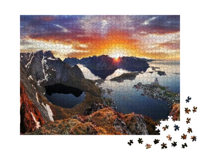 Puzzle 1000 Teile „Bergküstenlandschaft bei Sonnenuntergang, Norwegen“