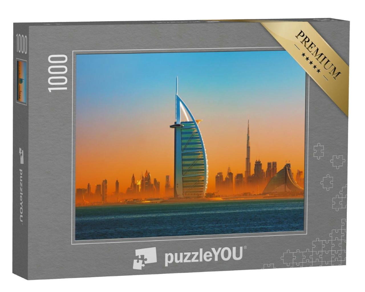 Puzzle 1000 Teile „Skyline des Stadtzentrums und der berühmte Jumeirah-Strand bei Sonnenuntergang, Dubai“